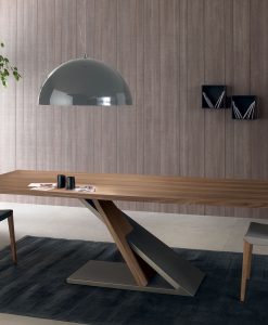 Java est une table rectangulaire en bois haut de gamme réalisée en Italie. Cette table de salle à manger en bois combine élégance, modernité et design.