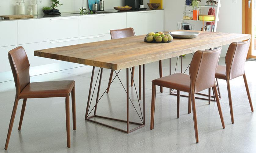 Table rectangulaire Roxy en bois de Briccola